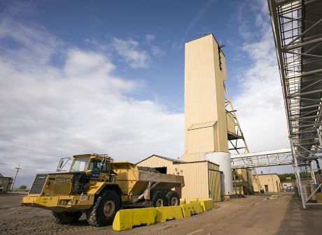 Cigar_Lake_truck_(Cameco)_460